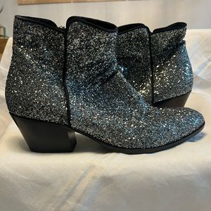 NWOB GIUSEPPE ZANOTTI Sparkle Booties